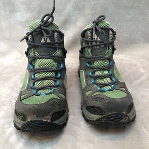 Vasque Inhaler women’s hiking boots Size 7